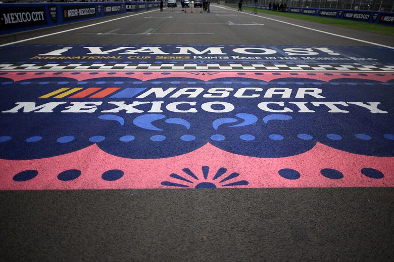 A general view of the start/finish line in Mexico City.