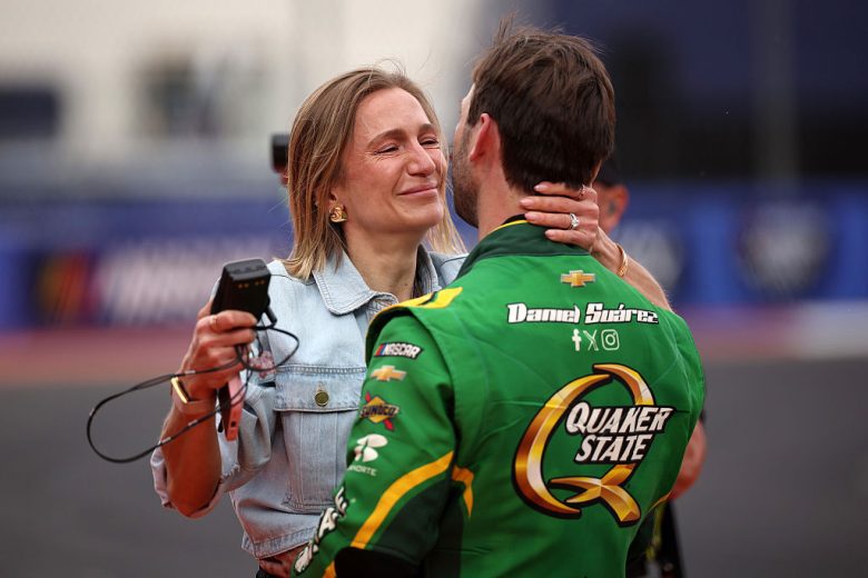 Daniel Suárez celebrates with, wife Julia, after winning in Mexico City.