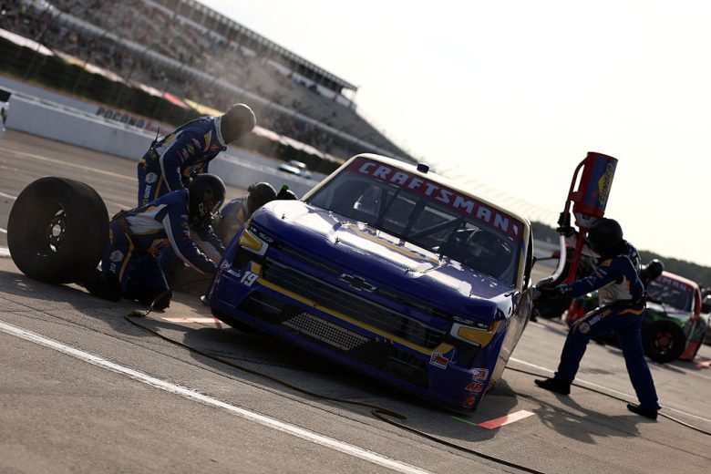Daniel Hemric pits at Pocono.