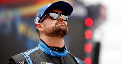 Stenhouse Jr. ‘tired’ of giving Hocevar ‘any publicity’