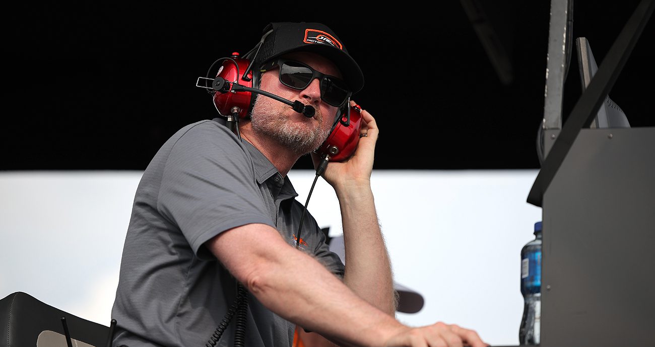 dale jr atop pit box