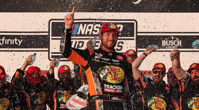 Featured Image for Chase Briscoe wins pressure-packed Cup Series race at Pocono