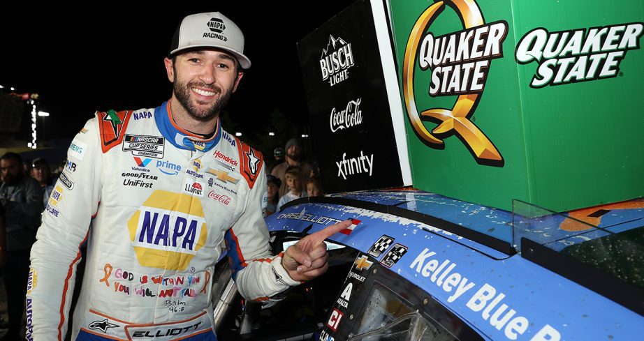 Chase Elliott in Victory Lane at EchoPark at Atlanta.