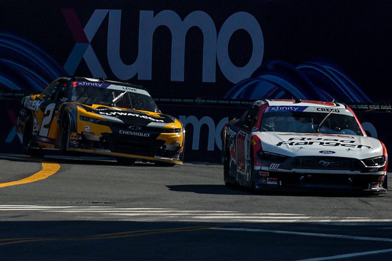 Sheldon Creed and Jesse Love race at Chicago.