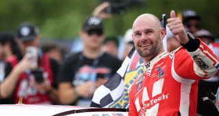 Promo Image for Shane van Gisbergen sweeps Chicago Street Race weekend with Cup win