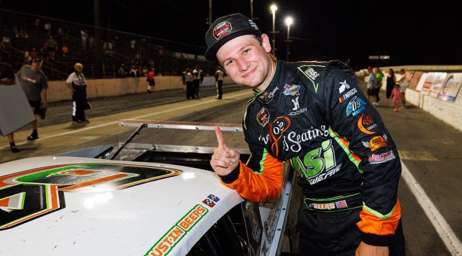 Featured image for Austin Beers earns his third consecutive victory at Lancaster Motorplex and ties a Modified Tour record