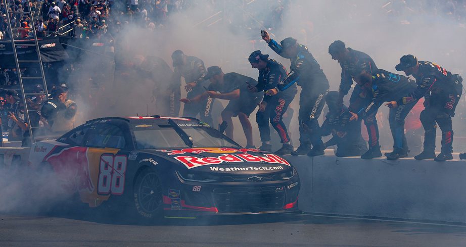 Drivers who have won three consecutive road-course races