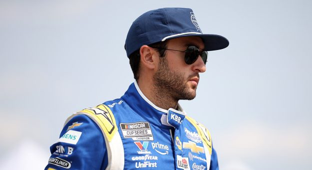 Chase Elliott awarded Dover Busch Light Pole after rain washes out Cup Series Saturday