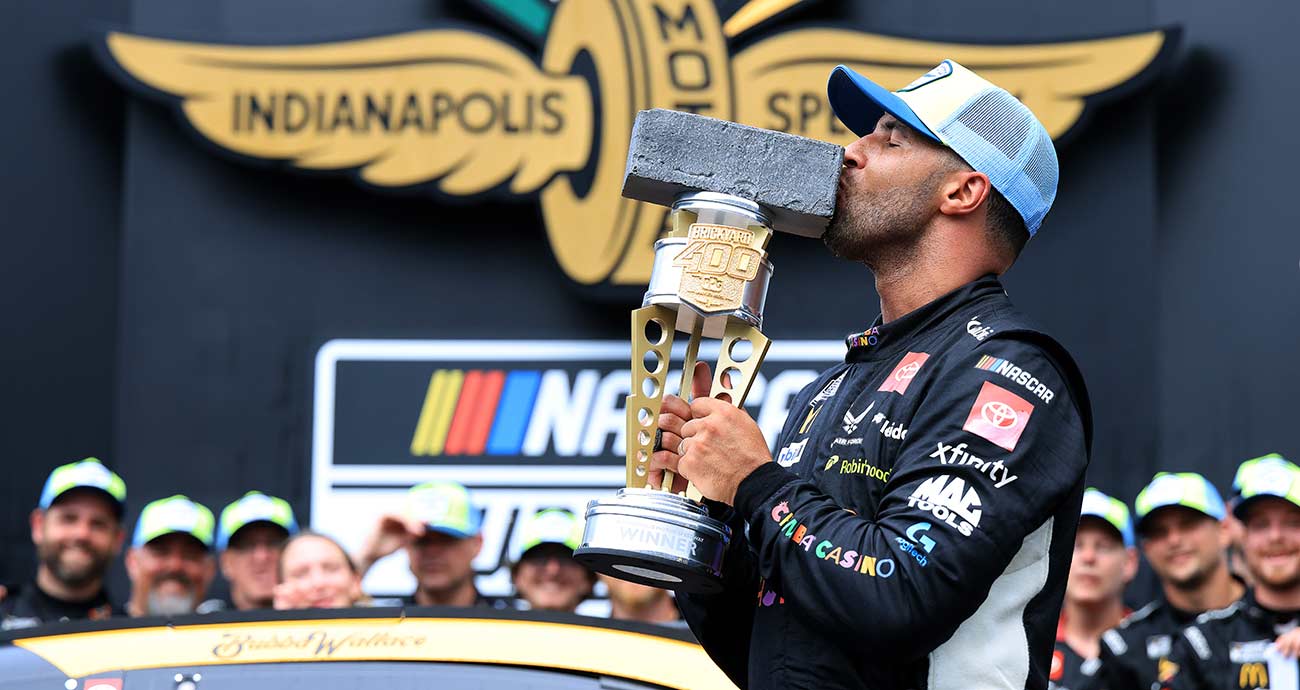Bubba Wallace holds on in double overtime, rolls to Brickyard 400 victory