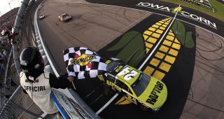 Promo Image for Fuel-mileage master! Byron hangs on to win at Iowa in dramatic fashion