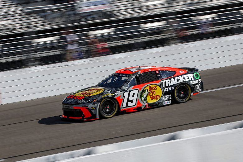 Chase Briscoe drives at Richmond.