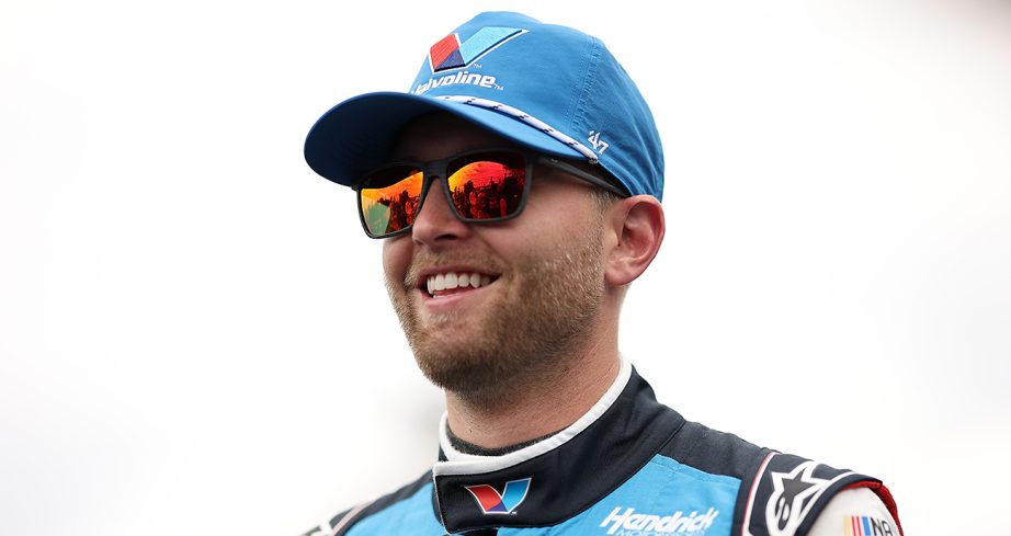 william byron is the 2025 nascar cup series regular season champion