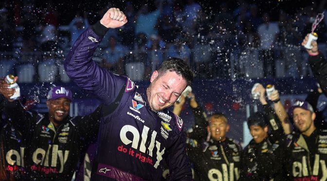 Featured Image for Racing Insights: Bowman projected to hit walk-off in Daytona regular-season finale