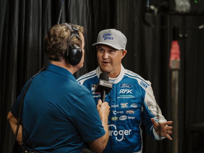 Dave Burns and Ryan Preece chat at Daytona.