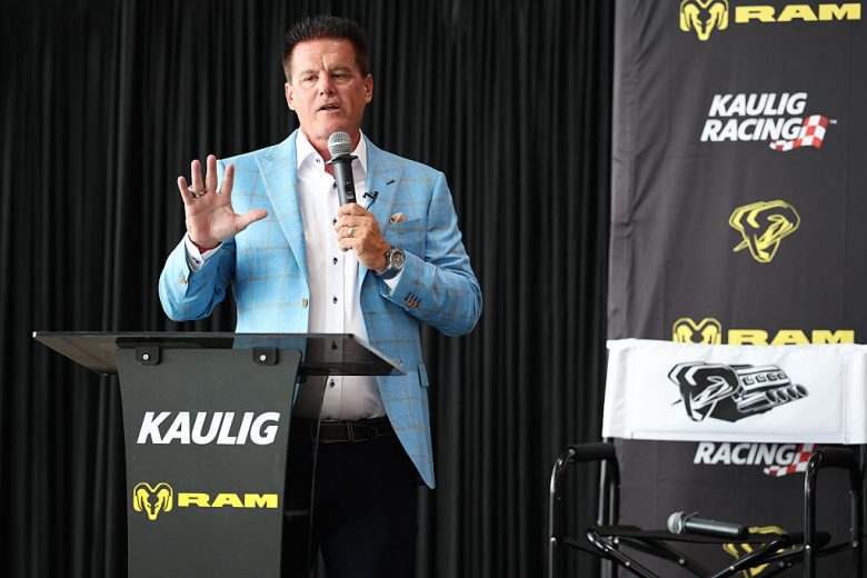 Matt Kaulig speaks to a crowd.