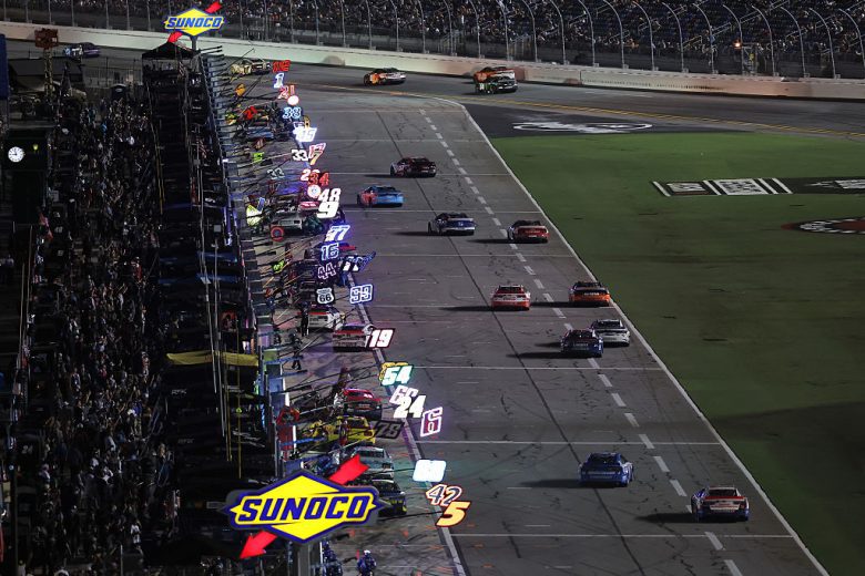 Multiple drivers pit at Daytona.