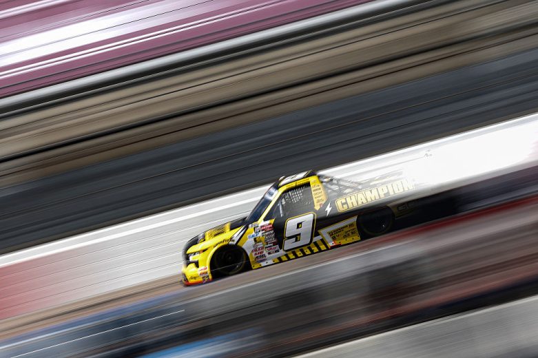 Grant Enfinger drives at Darlington.