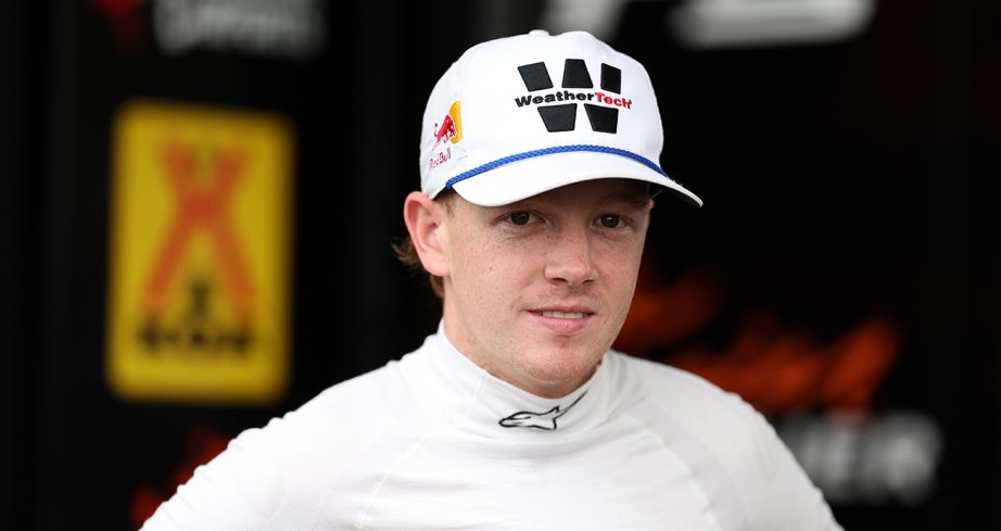 jr motorsports driver connor zilisch at portland