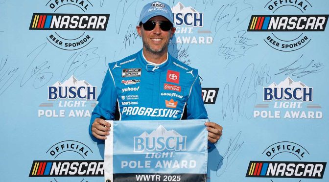 Denny Hamlin powers to second straight Cup Series pole in Gateway qualifying