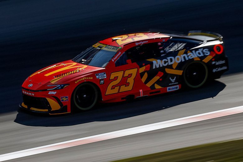 Bubba Wallace drives at Gateway.