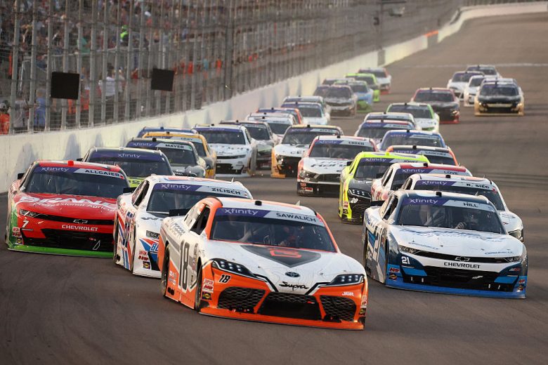 A general view of racing at Gateway.