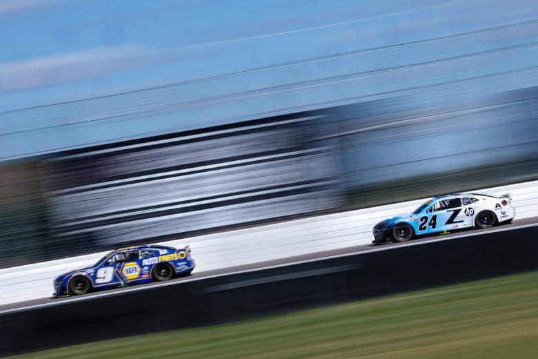 <p>Hendrick Motorsports teammates Chase Elliott (No. 9) and William Byron (No. 24) battle down the backstretch Sunday at WWT Raceway.</p>