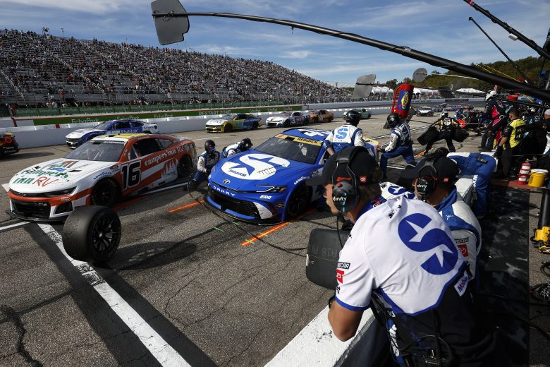 reddick and allmendinger on pit road