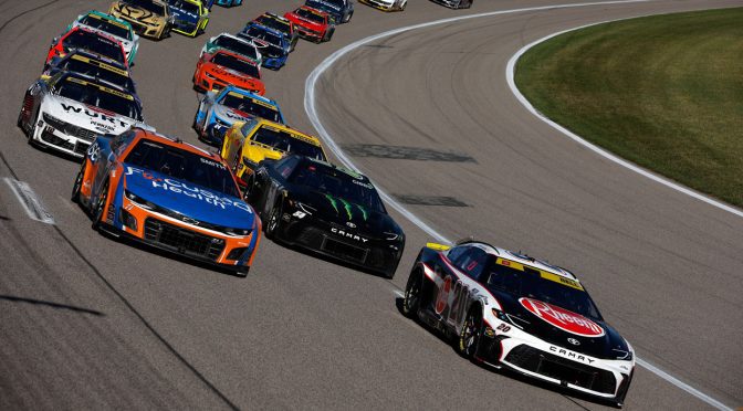 Featured Image for 2025 NASCAR Cup Series entry list for Kansas Speedway playoff race