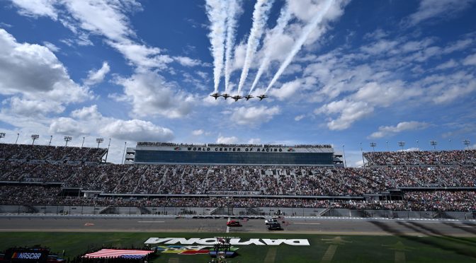 Featured image for Guide to betting on NASCAR responsibly