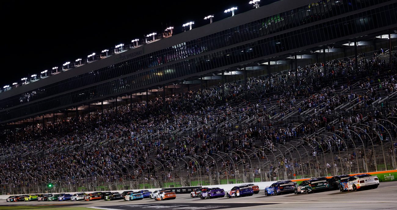 A general view behind the cars as they take the green flag in the NASCAR Cup Series at EchoPark Speedway near Atlanta.