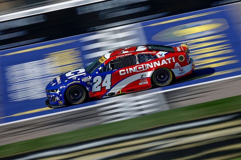 William Byron drives at Kansas.