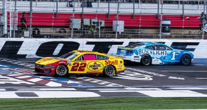 Chastain spins after wild last-ditch move, opens door for Logano to advance
