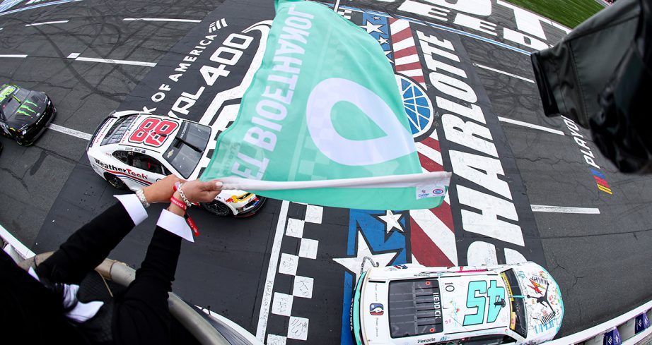 Tyler Reddick takes the green flag.