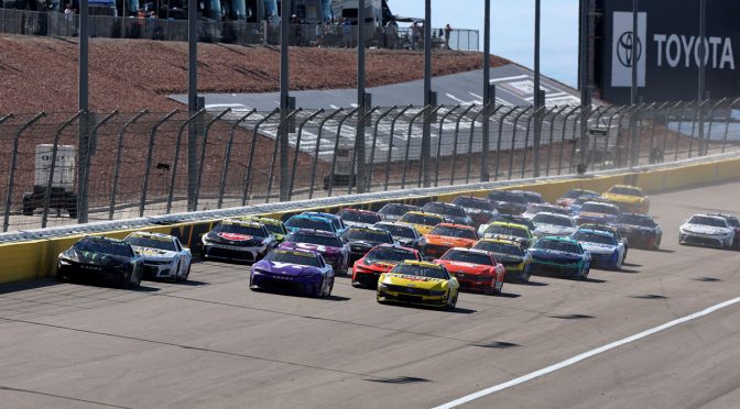 Featured image for 2025 NASCAR Cup Series entry list for Las Vegas Motor Speedway playoff race