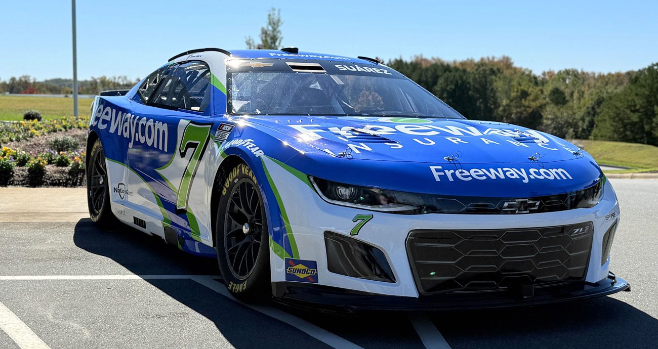 Spire Motorsports signs Daniel Suárez for 2026 | NASCAR