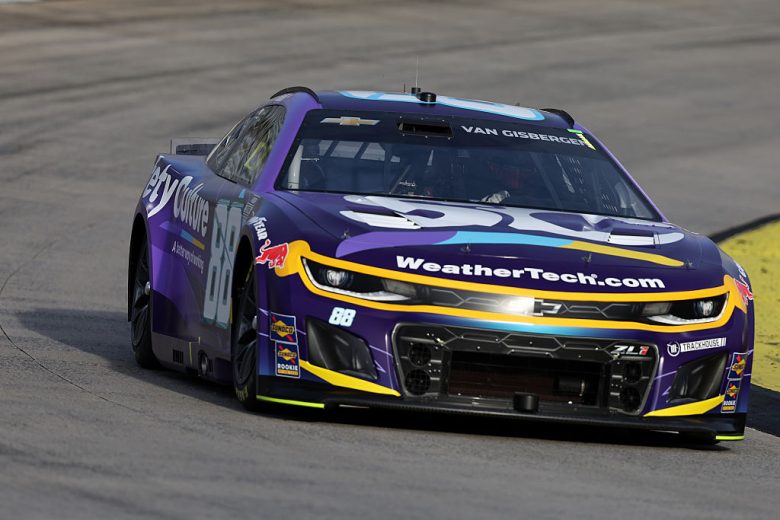Shane van Gisbergen drives at Martinsville.