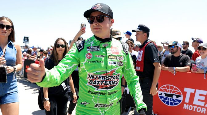 Featured image for No Championship 4, but Christopher Bell brings relentless fortitude to Phoenix