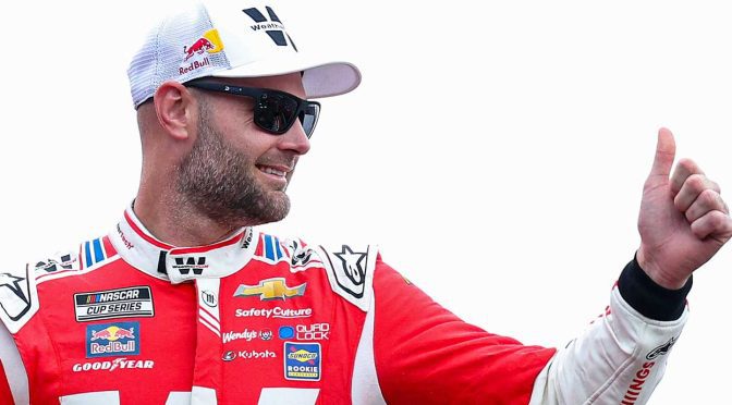 Van Gisbergen improves on multiple tracks, wins 2025 Sunoco Rookie of the Year