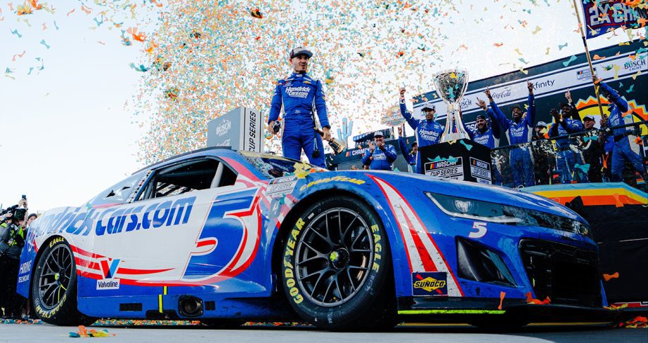 Kyle Larson celebrates in Victory Lane at Phoenix Raceway.