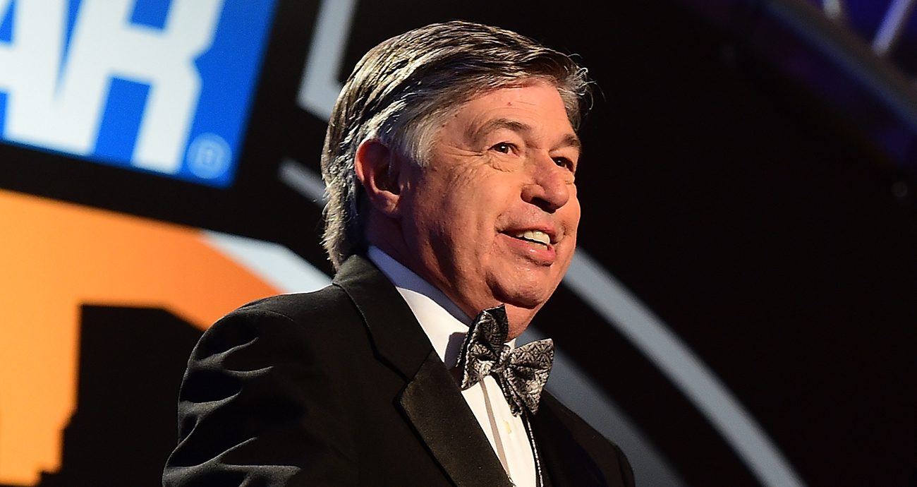 fox sports broadcaster mike joy wins the 2025 nmpa myers brothers award