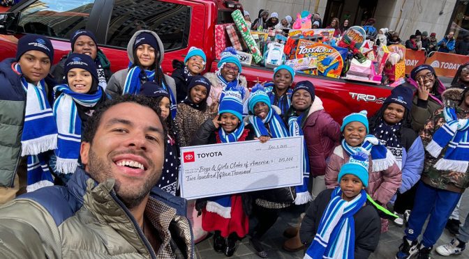 Featured image for Bubba Wallace, Toyota surprise Boys & Girls Club with holiday donations on ‘Today’
