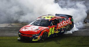 William Byron lays down a smoky burnout in the No. 24 Chevy after winning the Daytona 500 in 2025