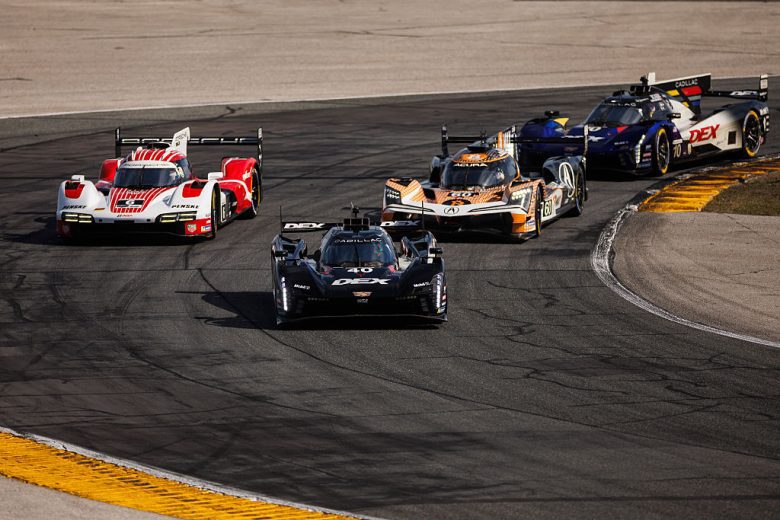 A general view of racing at Daytona.