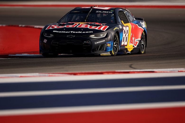Connor Zilisch drives at COTA.