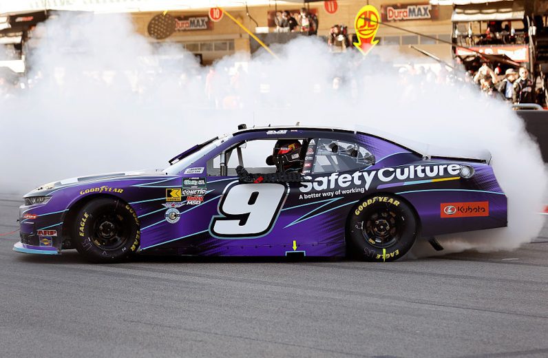 Shane van Gisbergen does a burnout at COTA.