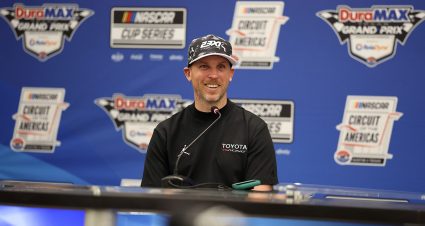 Hamlin says Reddick is a more ‘complete’ driver than him
