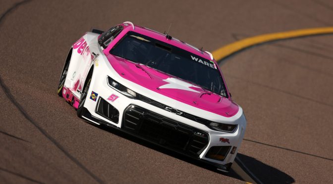 Featured image for Super.com becomes Official Savings Partner of NASCAR