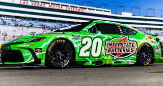 Promo Image for Polesitter prevails: Bell wins Stage 1 at Vegas