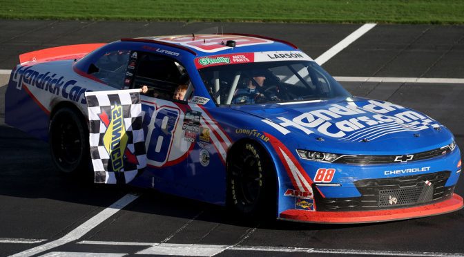 Sin City sizzler! Kyle Larson wins O’Reilly Series race at Las Vegas - NASCAR.com