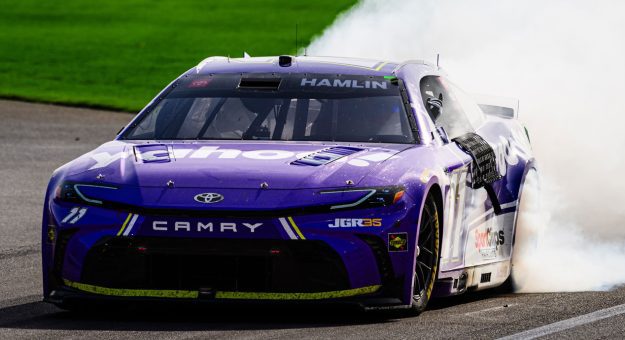 Analysis: Through tragedy, Hamlin still making history in 21st Cup season